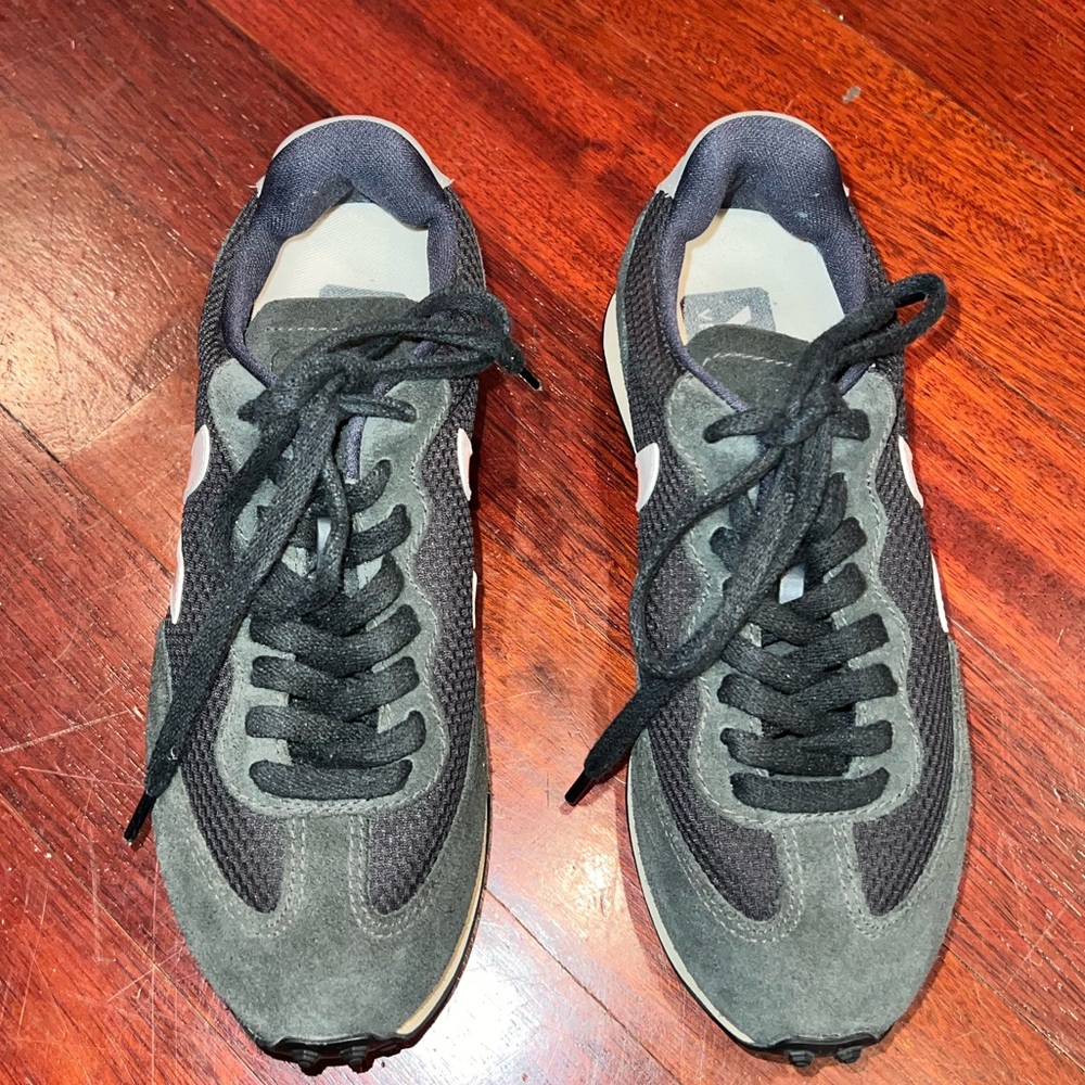 Veja Blue and Cream Sneakers - Picture 4 of 7